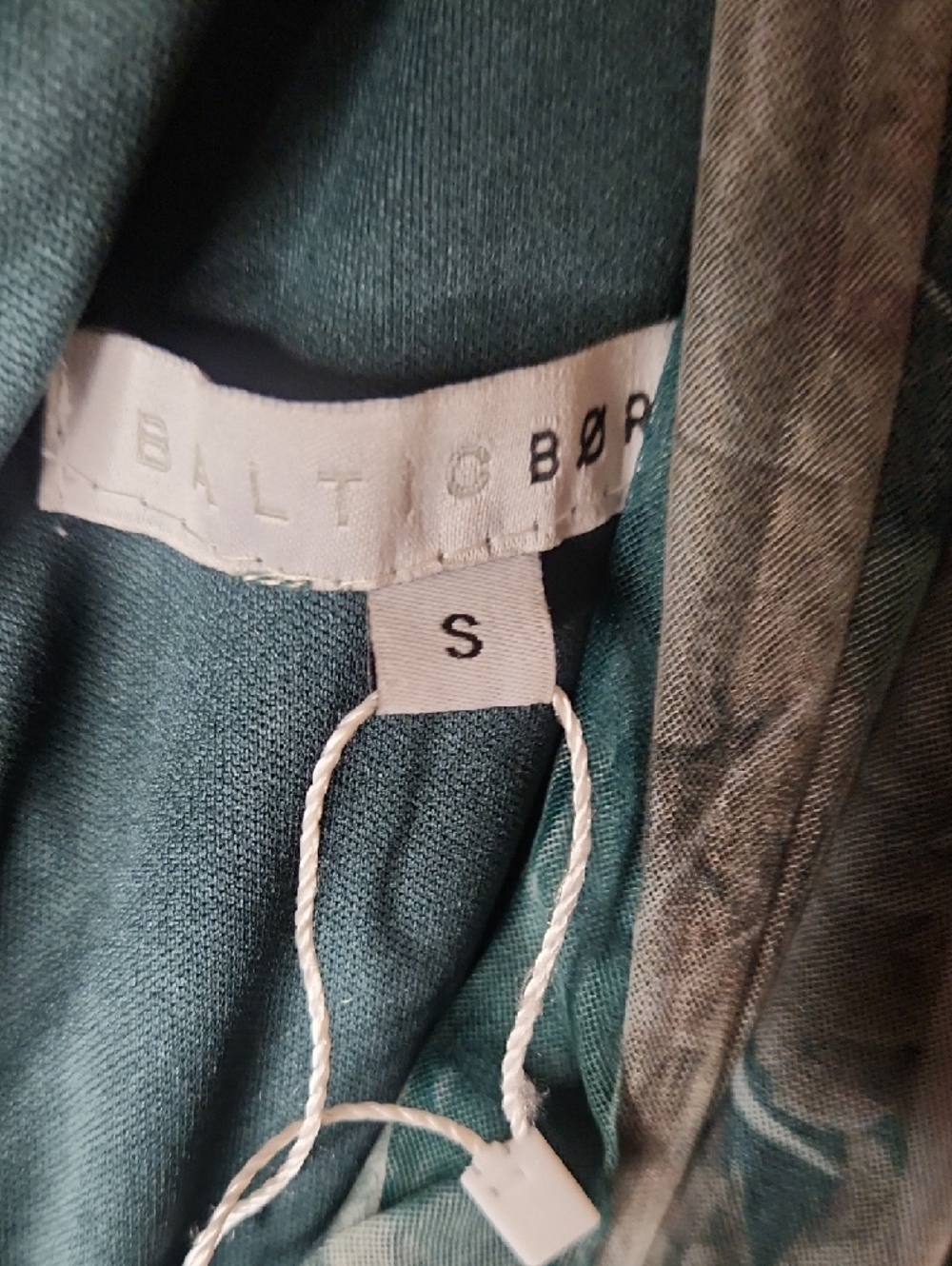 Baltic Born Adelyn Maxi with Sheer Cap Sleeves Size Small - Picture 10 of 15